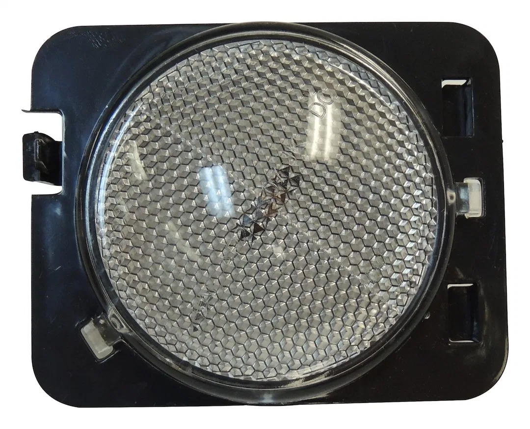 RT28023 – CROWN AUTO Side Marker Light, Fender Mount Clear Lens Black Trim Re-Use OE Bulb Single